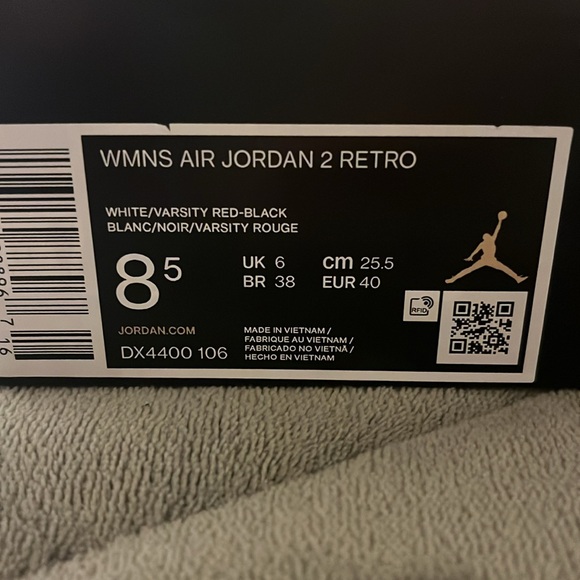 Jordan Retro 2 - Picture 4 of 5